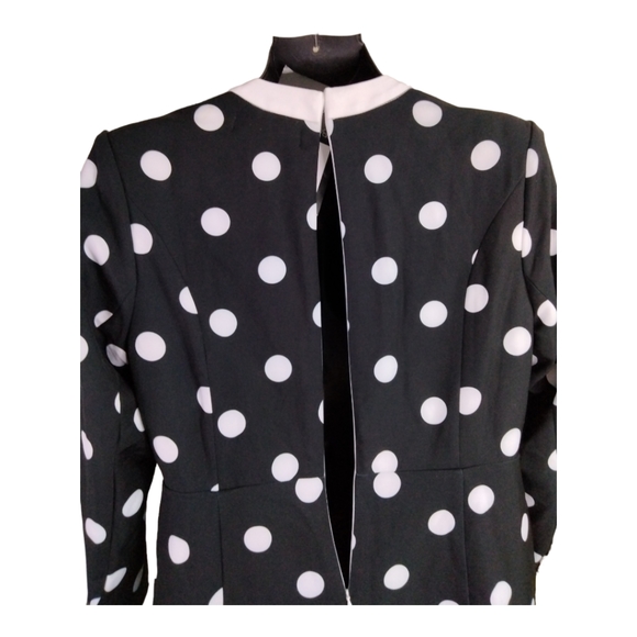 Women Black White Polka Dot V-Cut Line Romper w/Pockets back Zipper. Size 1X NWT - Picture 16 of 16